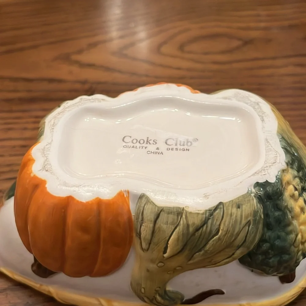 Fall Harvest Cooks‎ Club gravy dish and bowl